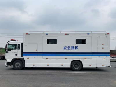 上汽大通應急救援通訊指揮車 移動的智慧中樞，守護生命安全的堅實堡壘